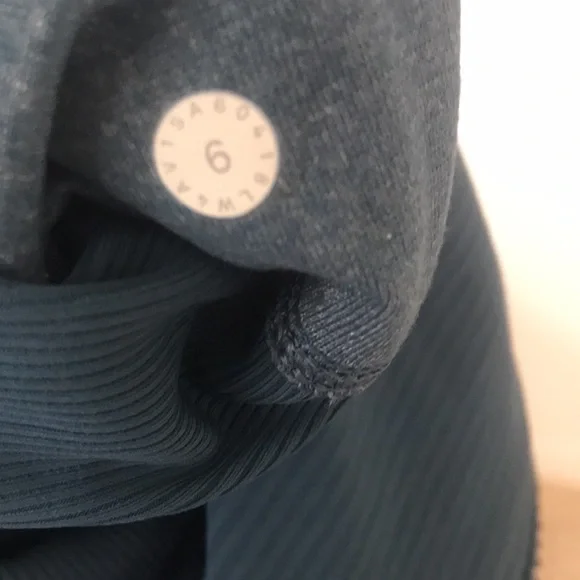 Lululemon Dance Studio Reversible Jacket *Rib Sleeve - Picture 8 of 8